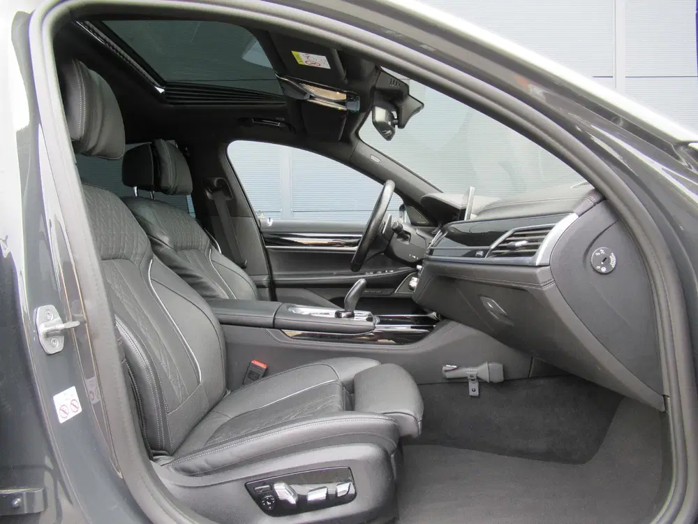 BMW 7-serie 745e High Executive uit 2022, foto 5