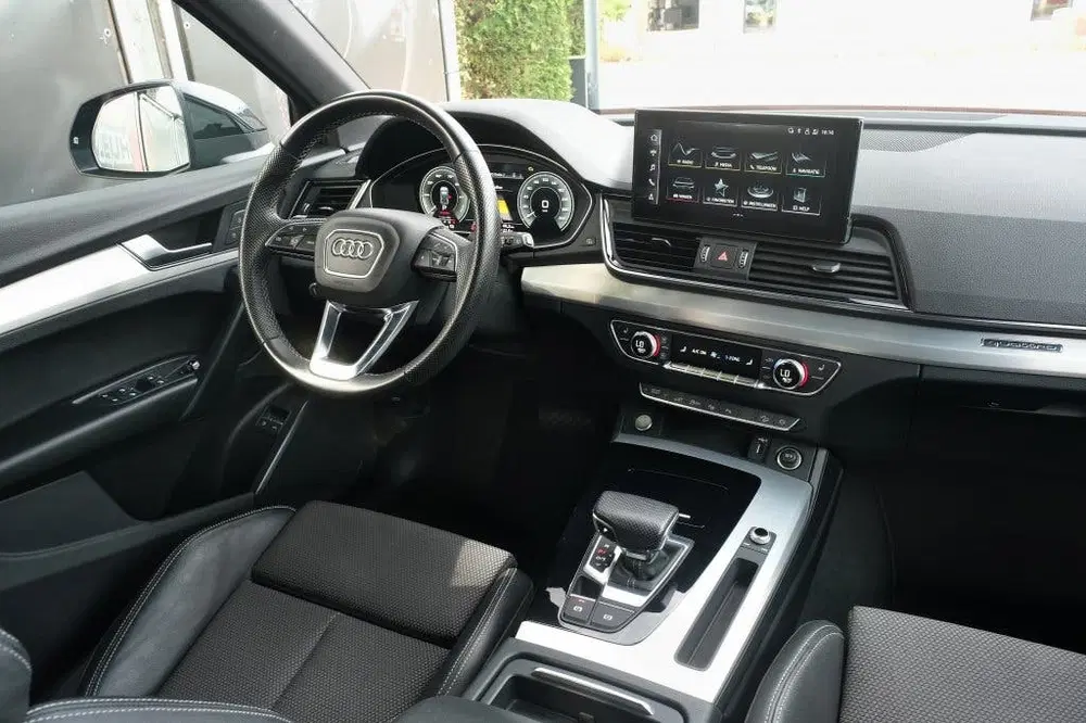 Audi Q5 50 TFSI e S-Line Comp. (bj 2022) uit 2022, foto 2