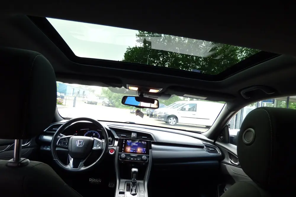 Honda Civic 1.0 i-VTEC Executive uit 2019, foto 14
