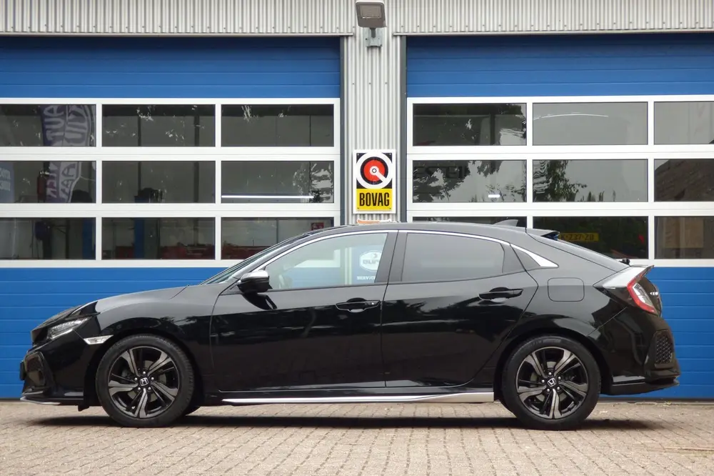 Honda Civic 1.0 i-VTEC Executive uit 2019, foto 2