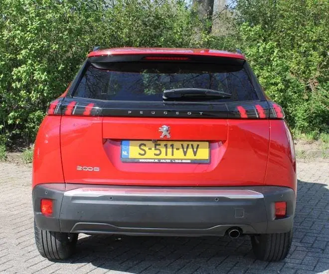 Peugeot 2008 1.2 Puretech 100pk Allure uit 2022, foto 8