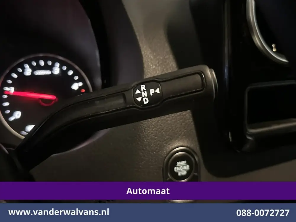 Mercedes-Benz Sprinter 317 CDI 170pk 9G-Tronic Automaat L2H2 uit 2024, foto 2