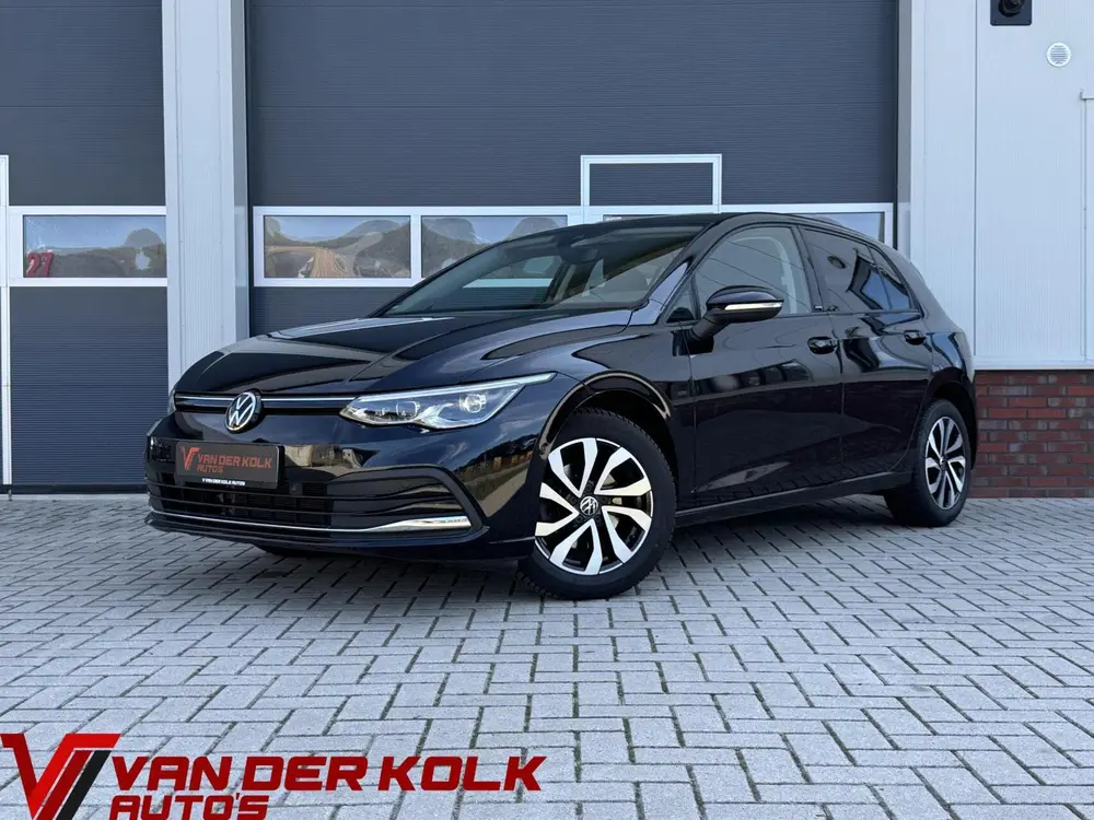 Volkswagen Golf 1.5 eTSI Style Automaat | Carplay | Camera | uit 2021