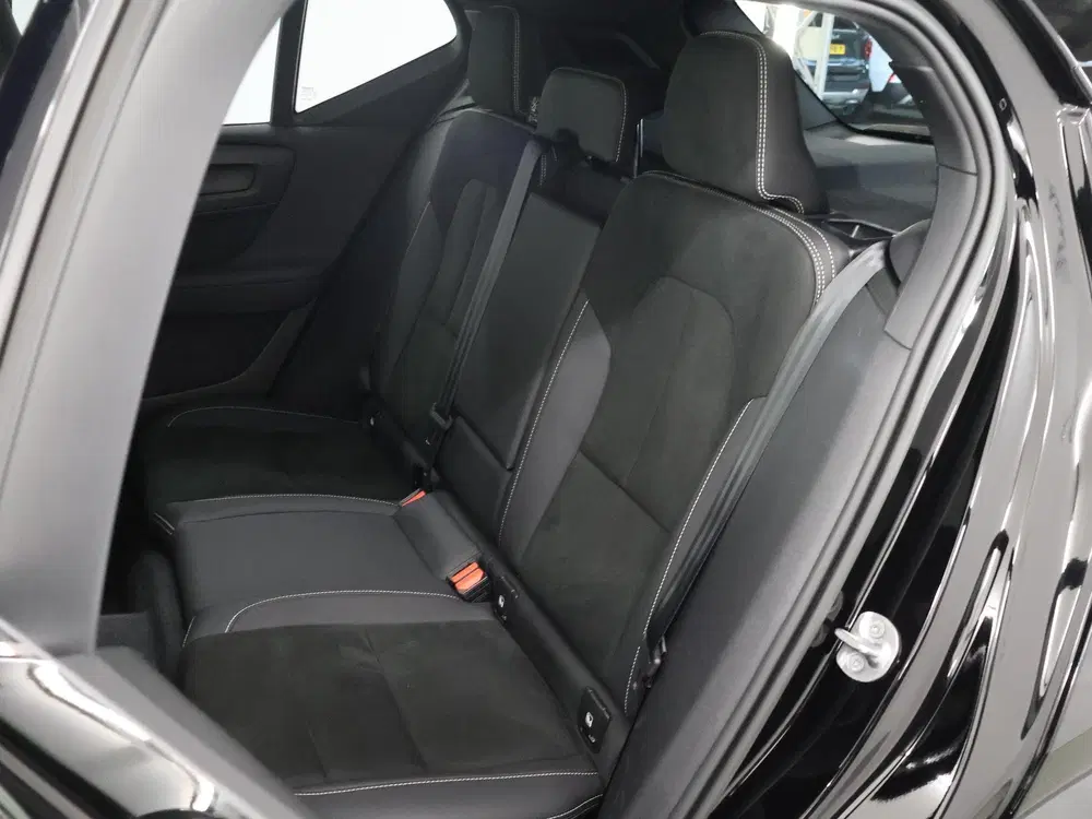 Volvo XC40 1.5 T4 Plug-in hybrid Ultimate Dark uit 2022, foto 12