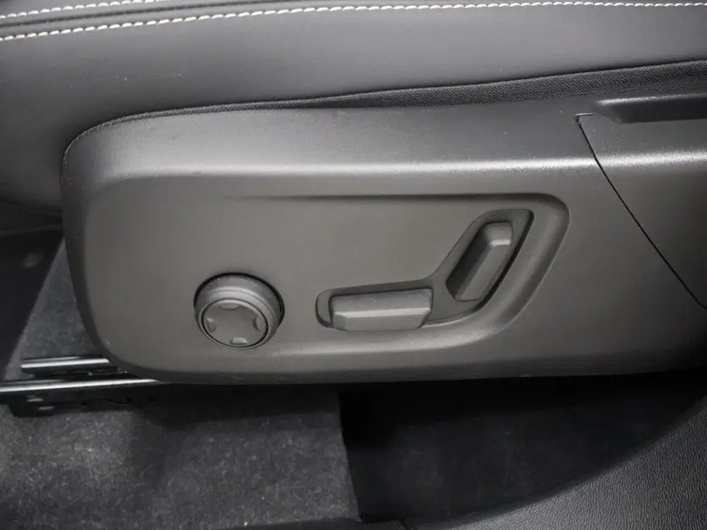 Volvo XC40 1.5 T4 Plug-in hybrid Ultimate Dark uit 2022, foto 13