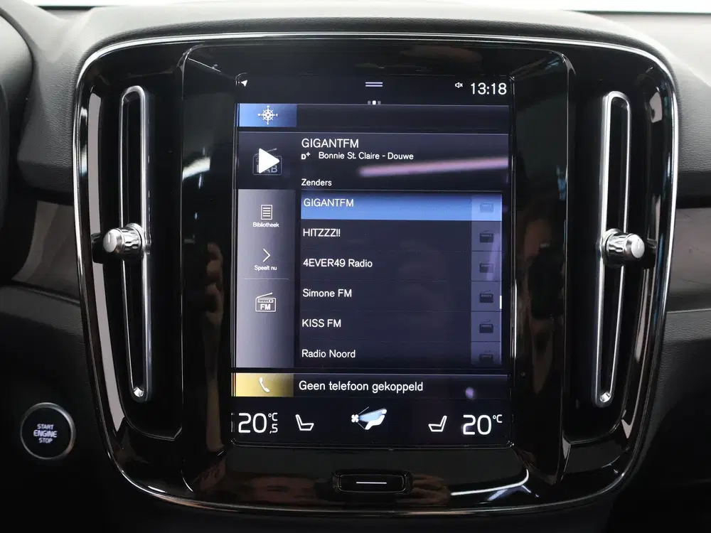 Volvo XC40 1.5 T4 Plug-in hybrid Ultimate Dark uit 2022, foto 17