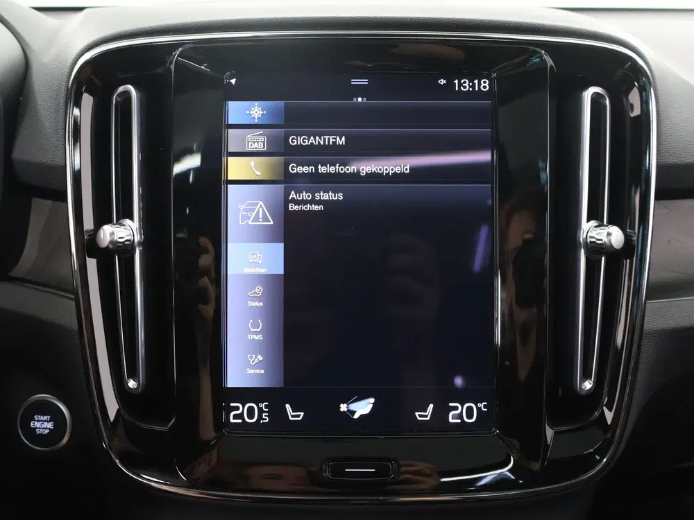 Volvo XC40 1.5 T4 Plug-in hybrid Ultimate Dark uit 2022, foto 19