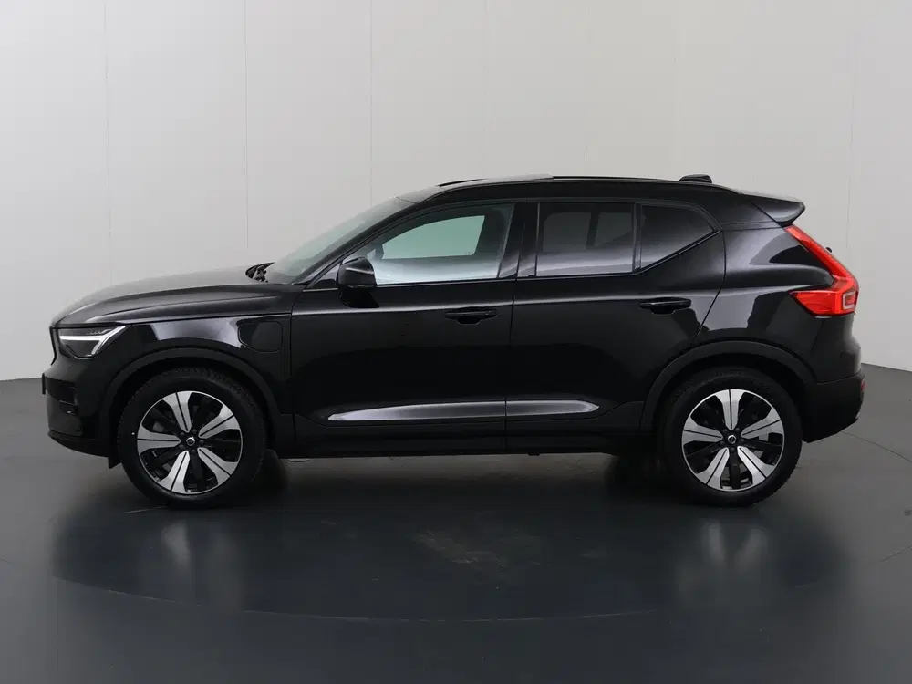 Volvo XC40 1.5 T4 Plug-in hybrid Ultimate Dark uit 2022, foto 5