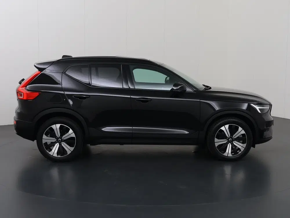Volvo XC40 1.5 T4 Plug-in hybrid Ultimate Dark uit 2022, foto 6
