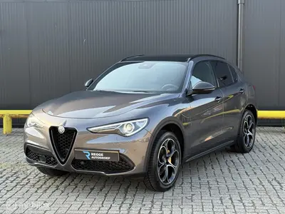 Alfa Romeo Stelvio 2.0 T AWD Sprint PERFORMANCE uit 2020