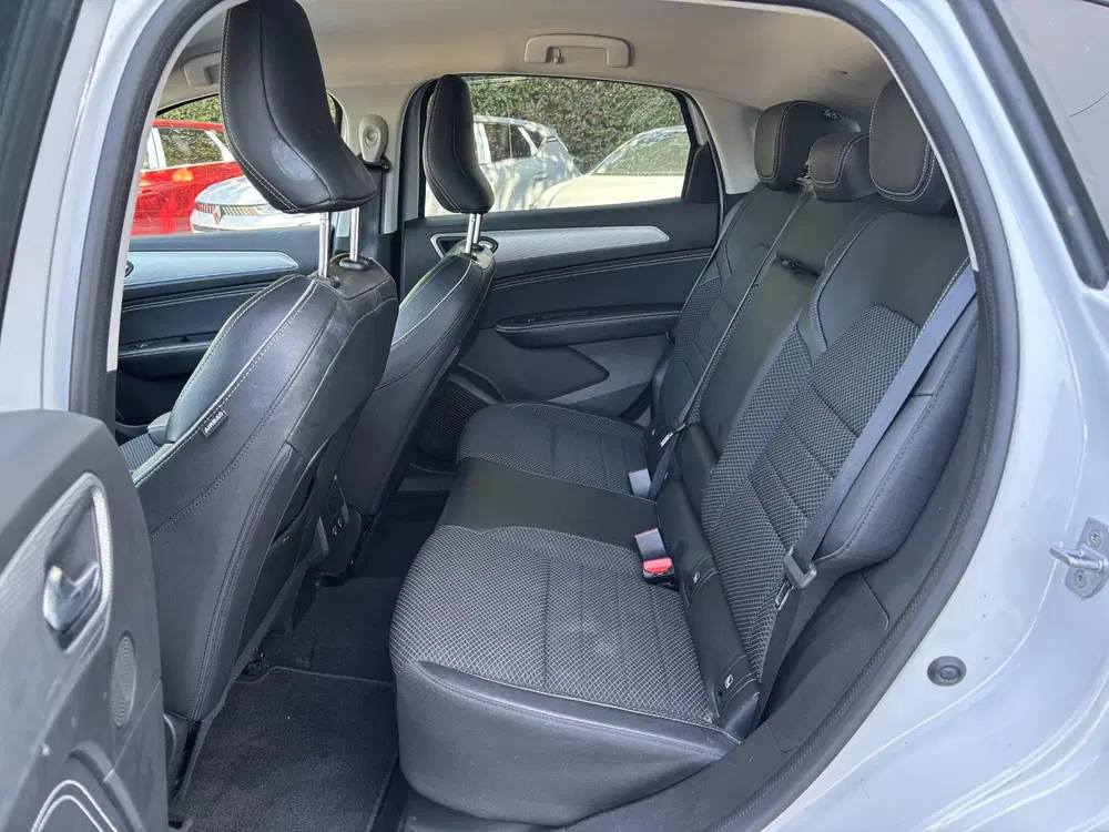 Renault Arkana 1.6 E-Tech hybrid 145 techno l Apple Carpl uit 2023, foto 8