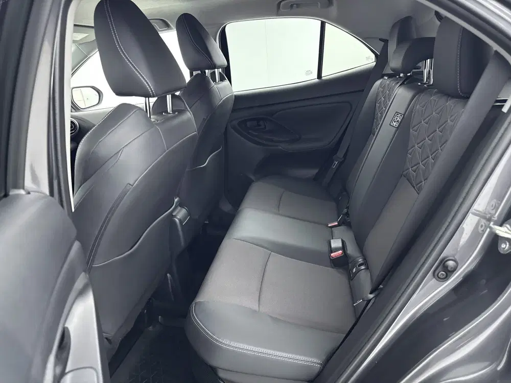 Toyota Yaris Cross 1.5 Hybrid Executive Bi-Tone uit 2022, foto 17