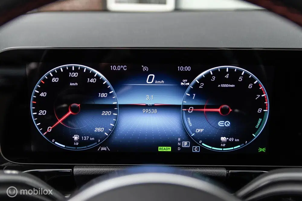 Mercedes-Benz GLA 250 e AMG Line uit 2022, foto 17