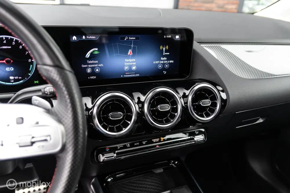 Mercedes-Benz GLA 250 e AMG Line uit 2022, foto 18