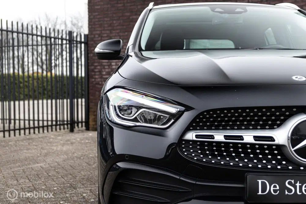 Mercedes-Benz GLA 250 e AMG Line uit 2022, foto 4