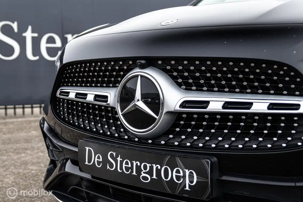 Mercedes-Benz GLA 250 e AMG Line uit 2022, foto 6