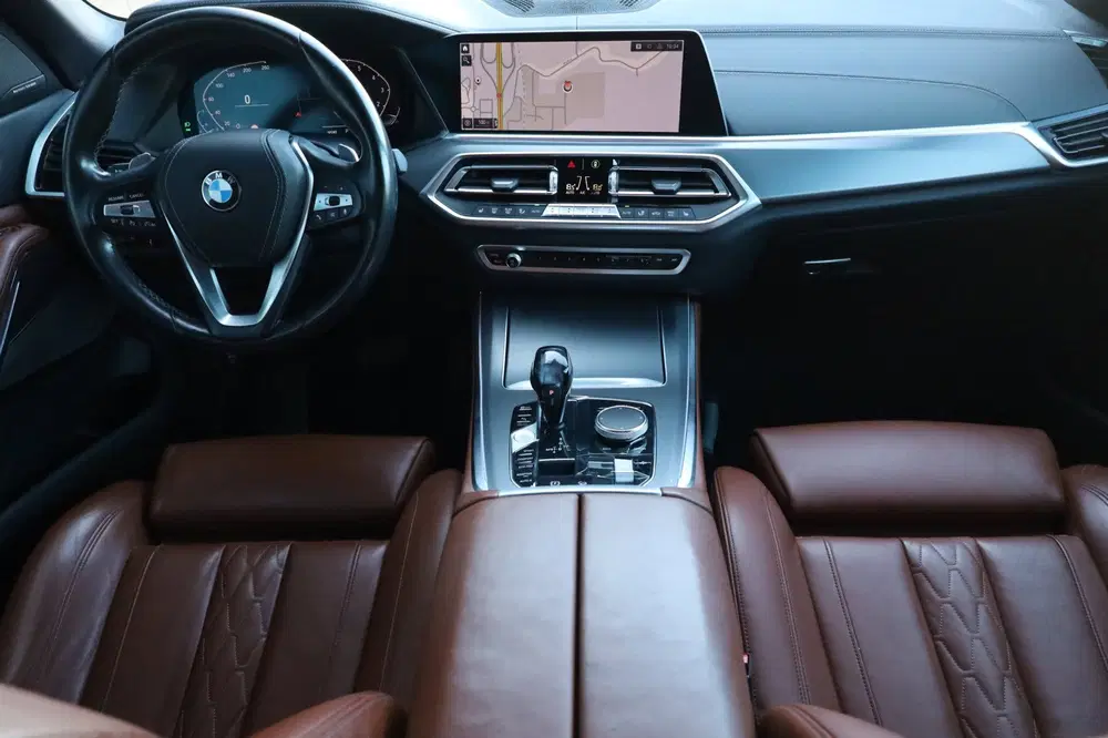 BMW X5 XDrive40i High Executive Luchtvering 4-wie uit 2019, foto 14