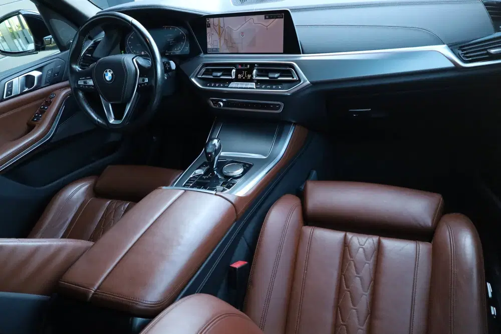 BMW X5 XDrive40i High Executive Luchtvering 4-wie uit 2019, foto 15
