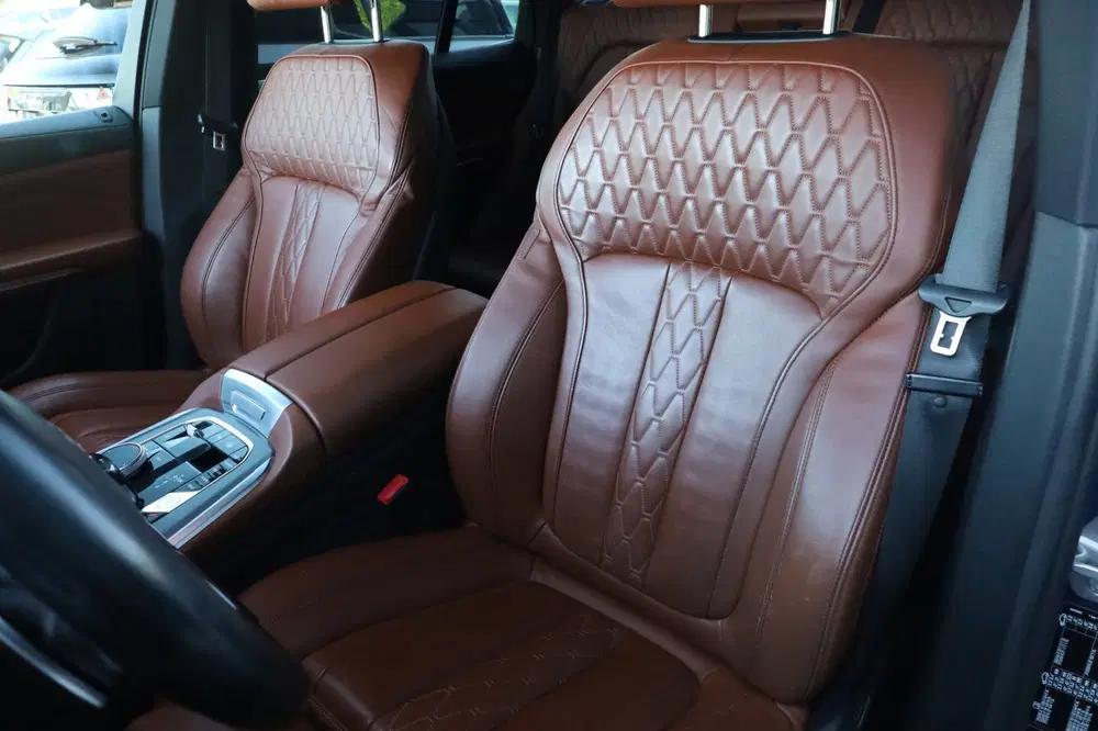 BMW X5 XDrive40i High Executive Luchtvering 4-wie uit 2019, foto 18