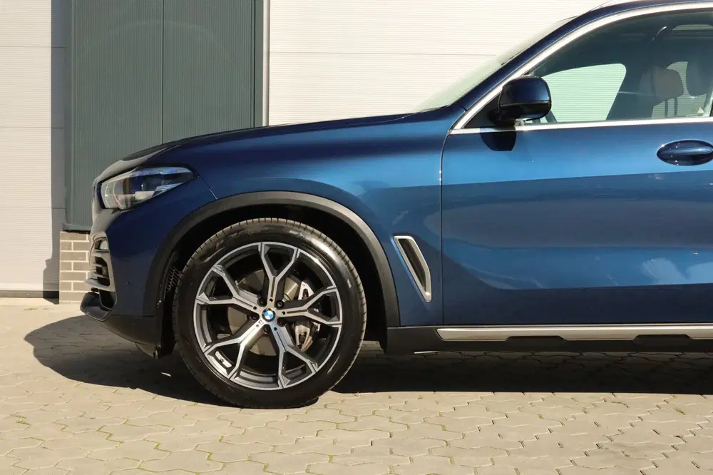 BMW X5 XDrive40i High Executive Luchtvering 4-wie uit 2019, foto 7