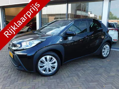 Toyota Aygo X 1.0 VVT-i MT Play (bj 2025) uit 2025