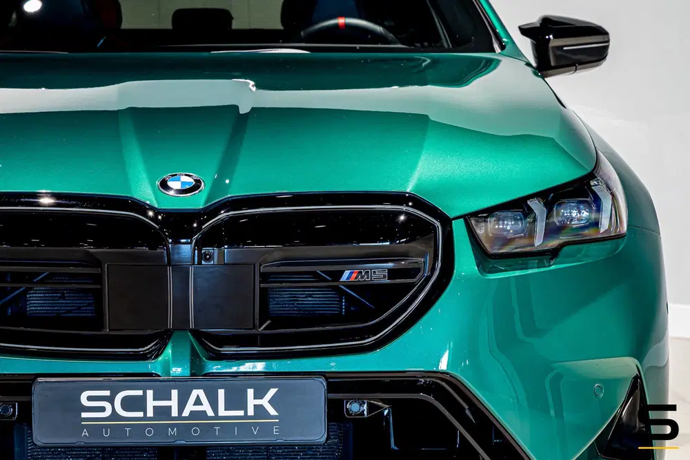 BMW M5 Touring uit 2025, foto 12