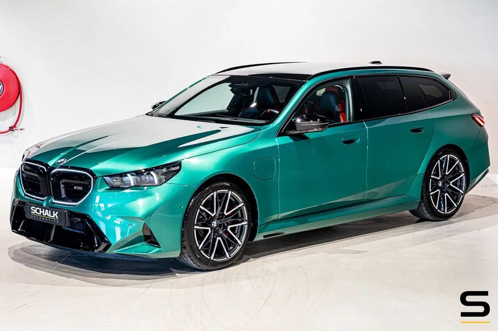 BMW M5 Touring uit 2025, foto 15