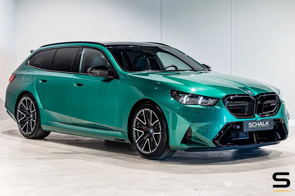 BMW M5 Touring uit 2025, foto 16