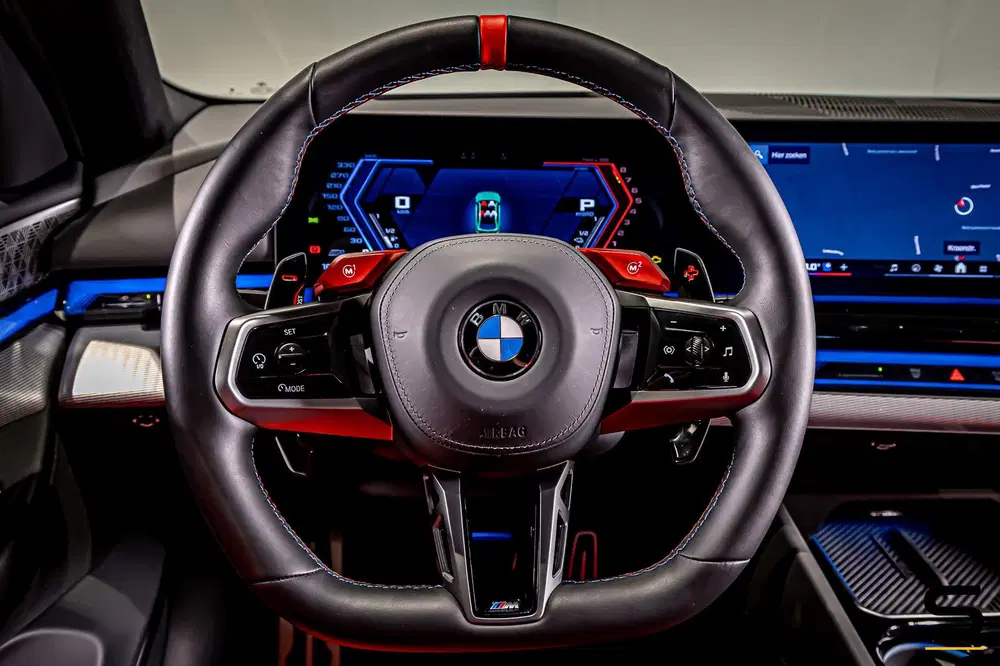 BMW M5 Touring uit 2025, foto 3