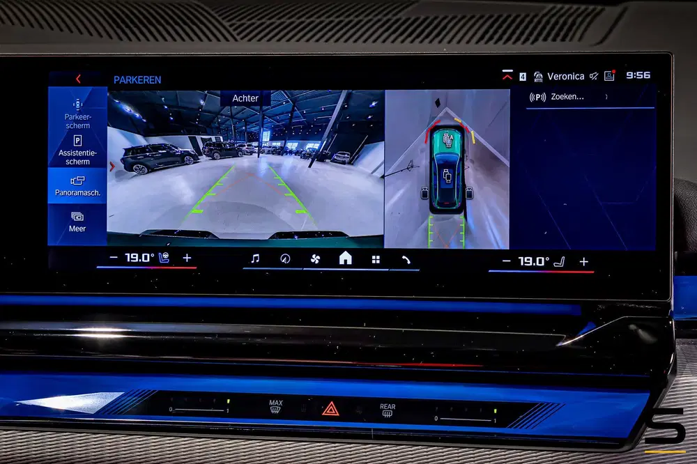 BMW M5 Touring uit 2025, foto 4