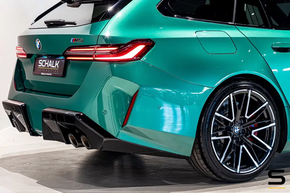 BMW M5 Touring uit 2025, foto 6