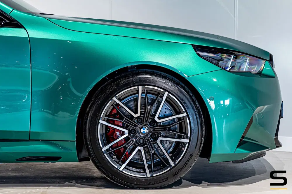 BMW M5 Touring uit 2025, foto 7