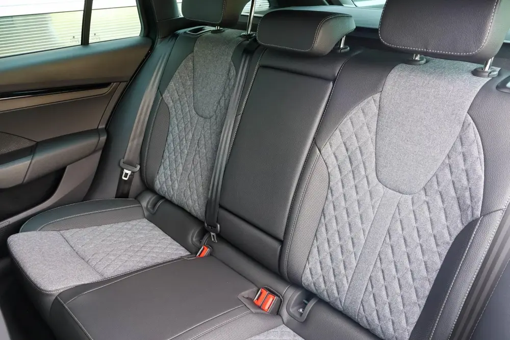 Skoda Octavia 1.5 TSI 150pk MHEV Sportline Tour uit 2026, foto 6