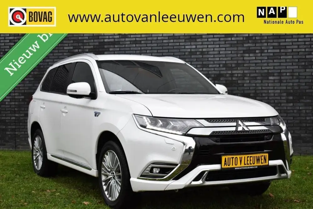 Mitsubishi Outlander 2.4 PHEV Diamand Edition 360º CAMERA/L uit 2019