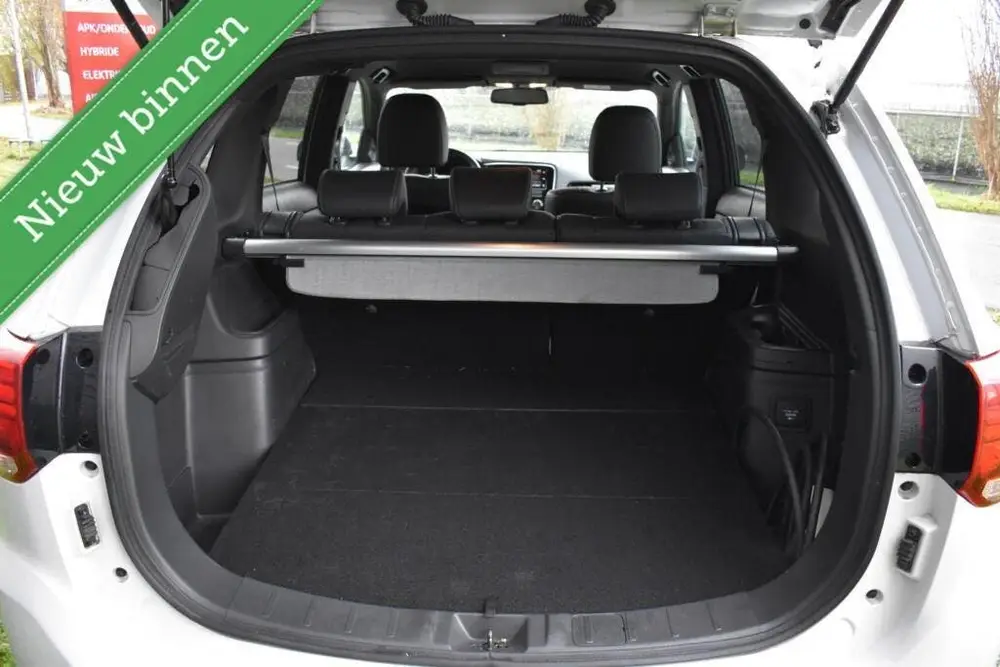 Mitsubishi Outlander 2.4 PHEV Diamand Edition 360º CAMERA/L uit 2019, foto 19