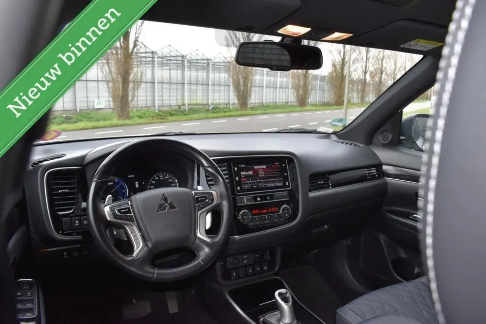 Mitsubishi Outlander 2.4 PHEV Diamand Edition 360º CAMERA/L uit 2019, foto 6