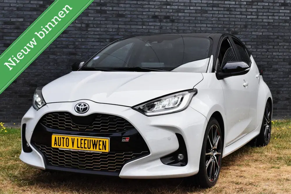 Toyota Yaris 1.5 Hybrid GR Sport JBL uit 2022, foto 3