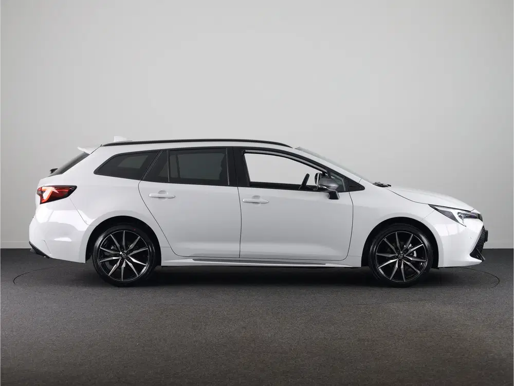 Toyota Corolla Hybrid 140 GR Sport *DEMO* uit 2025, foto 3