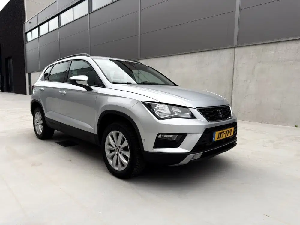 SEAT Ateca 1.0 Ecotsi 115pk 2020 Grijs uit 2020, foto 2