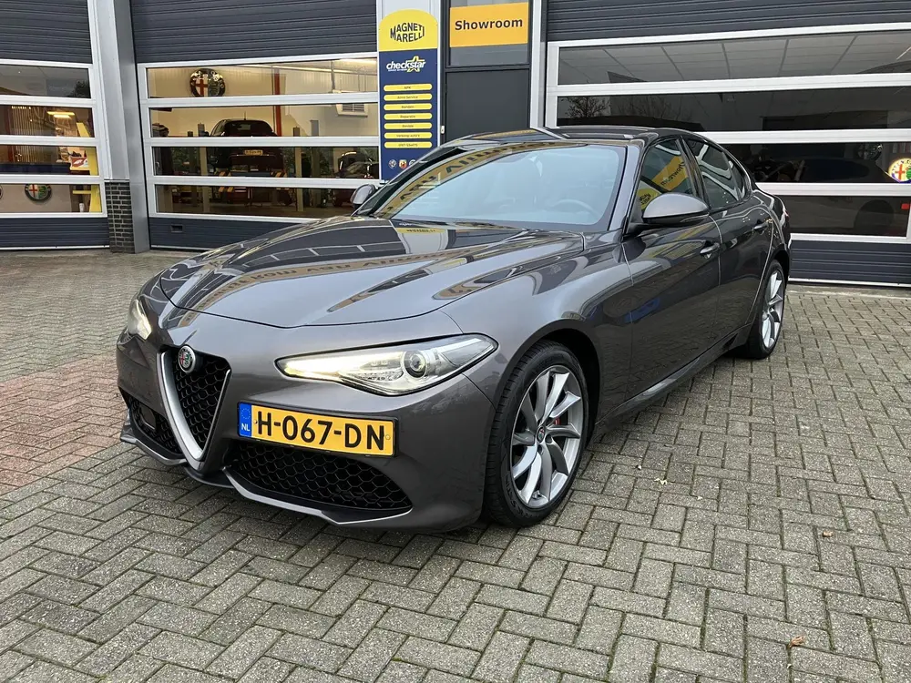 Alfa Romeo Giulia 2.0T Super | BTW Auto interessant voor ond uit 2020, foto 2