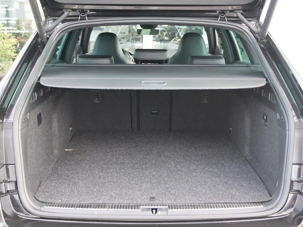 Skoda Superb 1.4 TSI 218 pk DSG iV Sportline Business uit 2022, foto 13