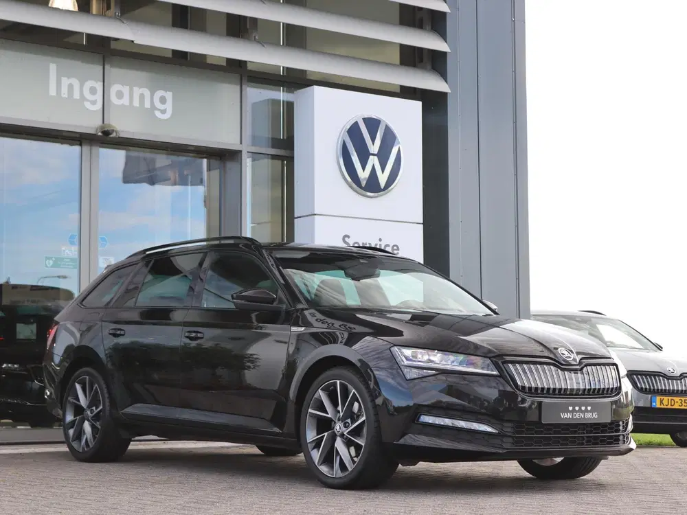 Skoda Superb 1.4 TSI 218 pk DSG iV Sportline Business uit 2022, foto 8