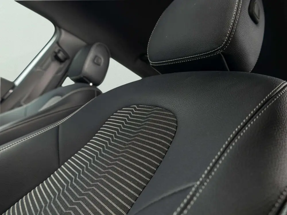 Mercedes-Benz EQB 250 Luxury Line 67 kWh uit 2022, foto 10