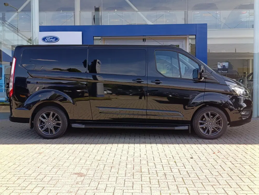 Ford Transit Custom 320 2.0 TDCI L2H1 Platinum Edition uit 2023, foto 5