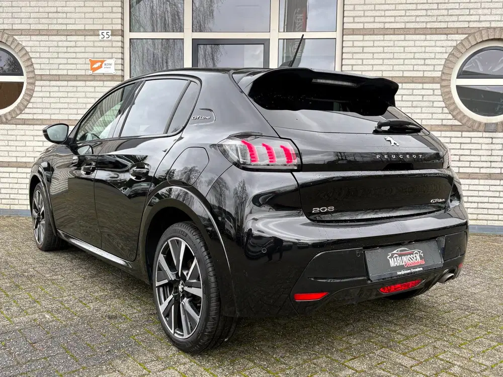 Peugeot 208 1.2 PureTech GT-Line uit 2022, foto 4