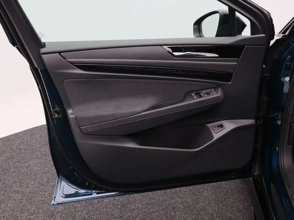 Volkswagen ID.7 Limited Edition Plus 59 kWh 204 PK | Trekhaa uit 2026, foto 18