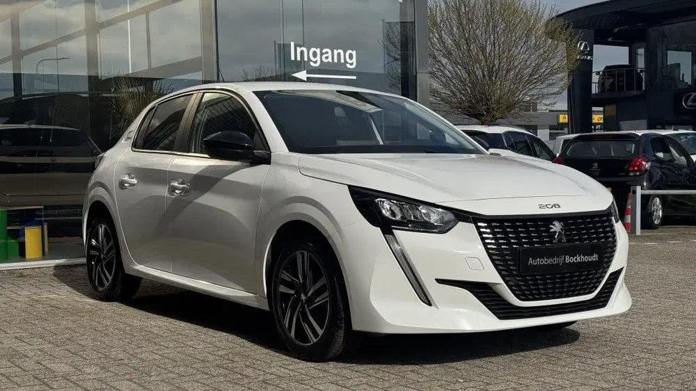 Peugeot 208 1.2 PT 75 Style uit 2023, foto 3