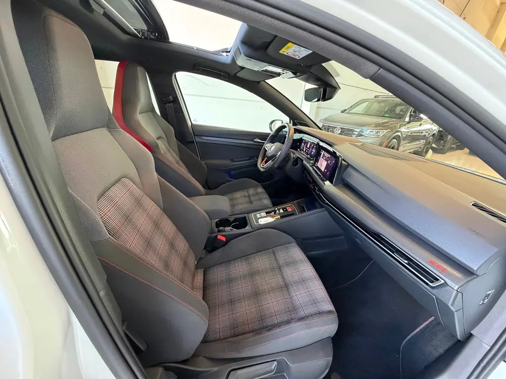 Volkswagen GOLF 2.0 TSI GTI Uniek 6250 dzkm Panorama Camera uit 2021, foto 14