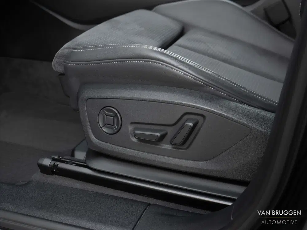 Audi Q3 45 TFSI e S-Line Pano SONOS Sfeer BTW Came uit 2024, foto 15