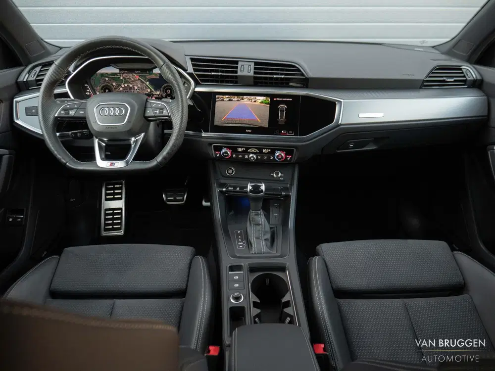 Audi Q3 45 TFSI e S-Line Pano SONOS Sfeer BTW Came uit 2024, foto 8